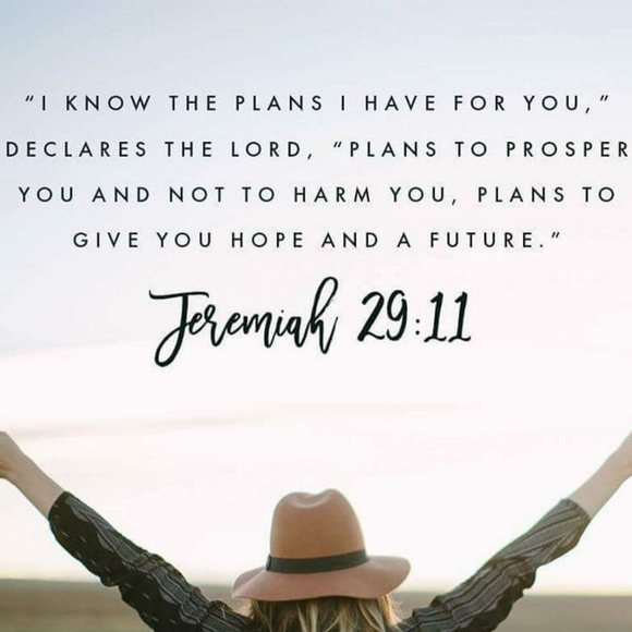 Meet your Posher, Emily - Picture 7 of 8